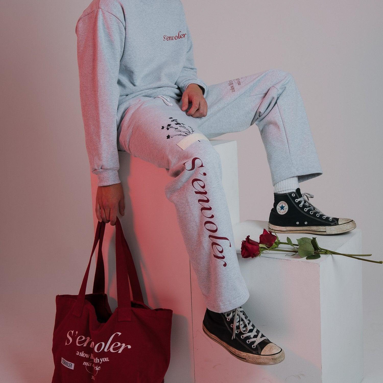 Amour Sans Fin Crewneck